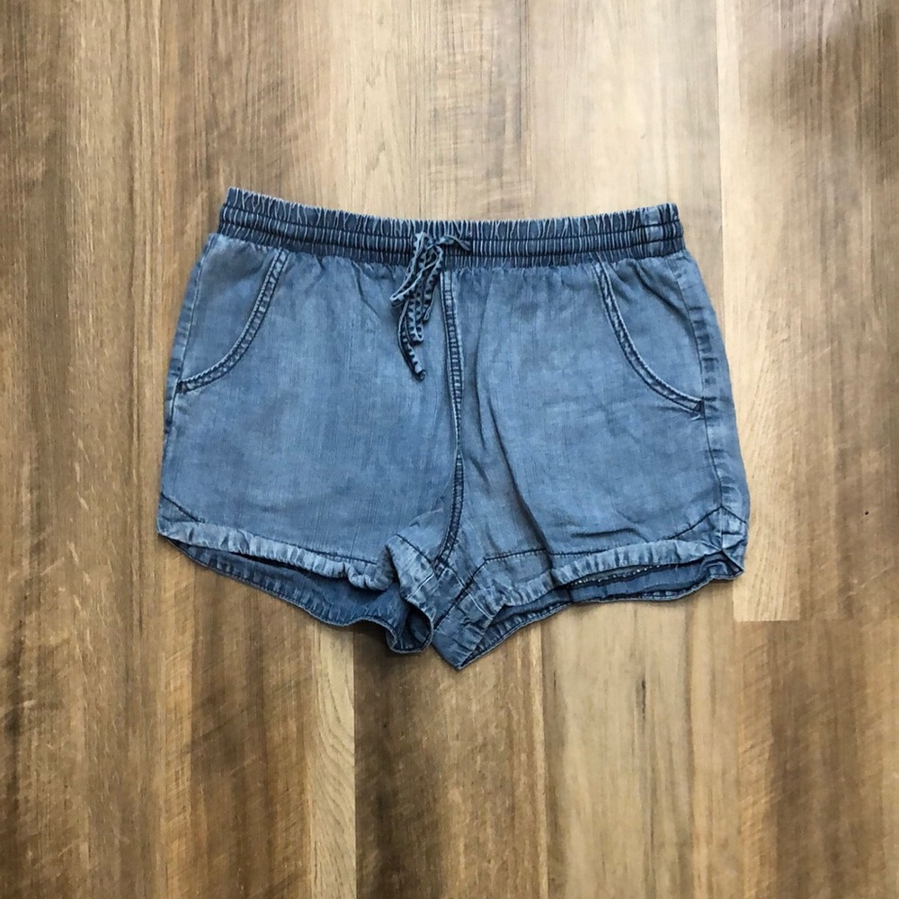Universal Thread light weight denim comfy elastic waist pocket shorts S